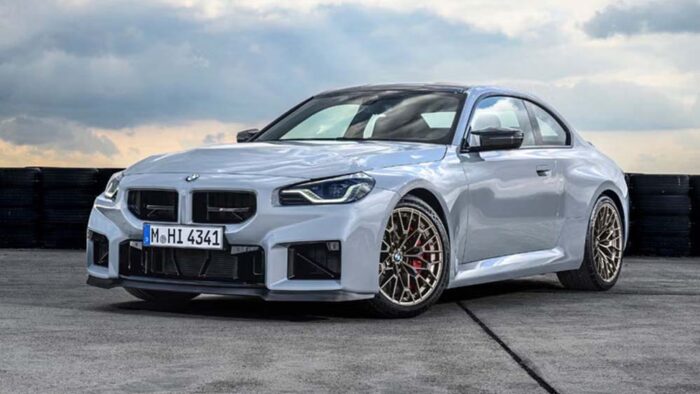 BMW ने भारत में लॉन्च की नई M2 CS, जानिए इसकी कीमत और शानदार फीचर्स