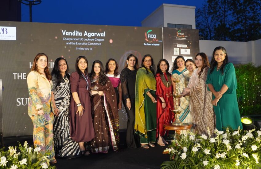 Suhani Shah's Magic Captivates the Audience at 'Hacking the Human Brain' Event