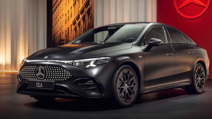 Mercedes-Benz CLA इलेक्ट्रिक सेडान आई, 792 किमी रेंज और बुकिंग 10 मार्च से