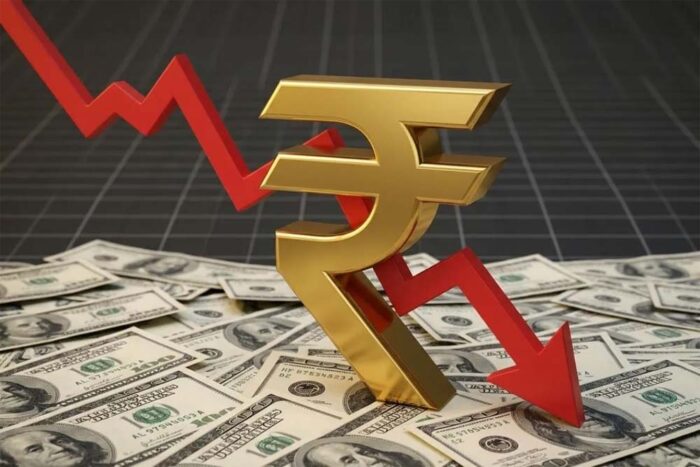 डॉलर के आगे नहीं टिक पाया रुपया, 93.94 तक लुढ़का—क्या हैं इसके पीछे के कारण?
