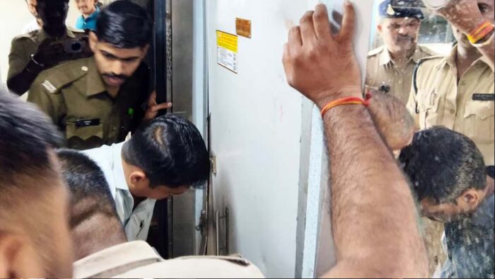 चलती ट्रेन के वॉशरूम में जज की पत्नी की मौत, पति ने मोबाइल लोकेशन से रोकी ट्रेन