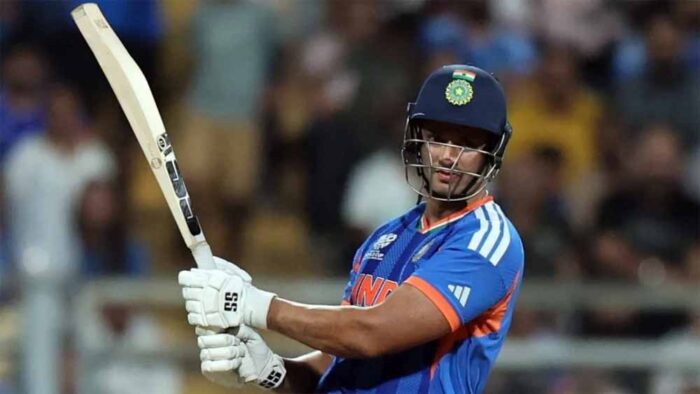 भारतीय बल्लेबाजों का सेमीफाइनल में धमाका, इंग्लैंड के सामने 253 रन का लक्ष्य