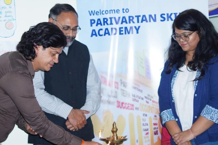 एचडीएफसी बैंक ने ‘स्माइल फाउंडेशन’ के साथ मिलकर बरेली में ‘परिवर्तन स्किलिंग सेंटर’ शुरू किया