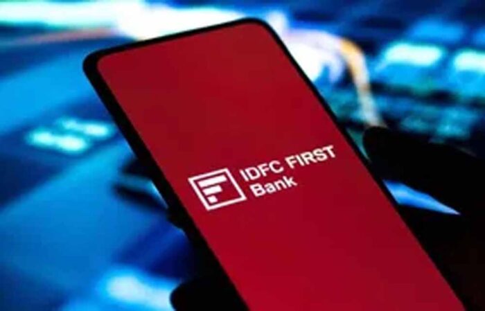 IDFC First Bank घोटाले में जांच तेज: 19 लोकेशन पर रेड, 90+ बैंक खाते सीज