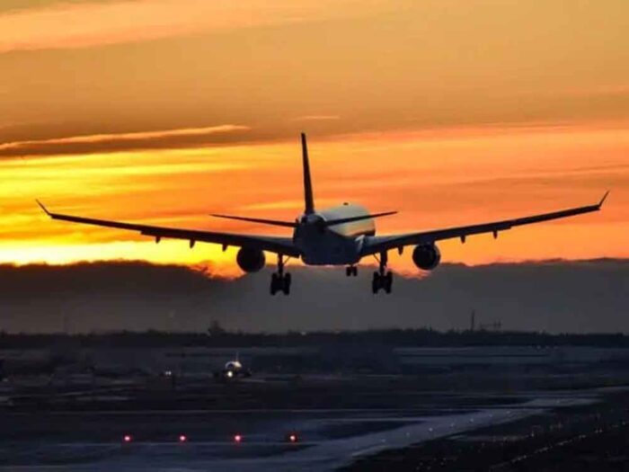 अंतरराष्ट्रीय उड़ानों पर ब्रेक: अमृतसर से खाड़ी रूट ठप, यात्रियों की बढ़ी मुश्किलें