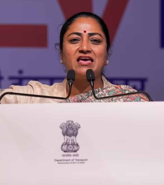 ट्रांसजेंडर के लिए खुशखबरी! दिल्ली की बसों में अब मिलेगा मुफ्त सफर