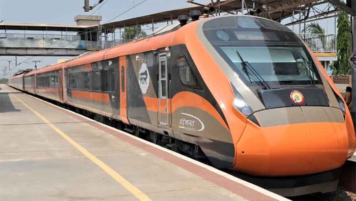 होली के बाद बड़ी सौगात: Modern Coach Factory (Raebareli) में तैयार 16 डिब्बों वाली वंदे भारत ट्रेन का ट्रायल तेज