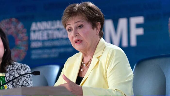 IMF ने कहा: भारत दोगुनी गति से बढ़ रहा है, पाकिस्तान को कर्ज देने वाले देश का हाल