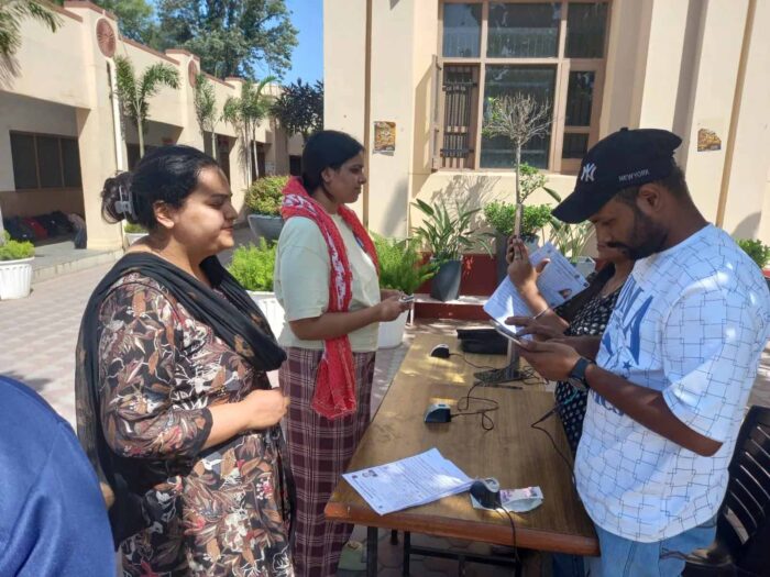 बदले पैटर्न ने बढ़ाई मुश्किल, अभ्यर्थियों ने बताया पेपर रहा कठिन