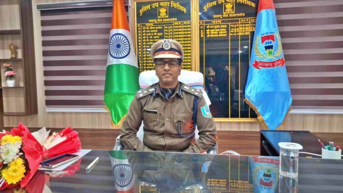 पलामू प्रमंडल में हड़कंप,झारखंड पुलिस ने जमीन माफियाओं के खिलाफ कसी कमर