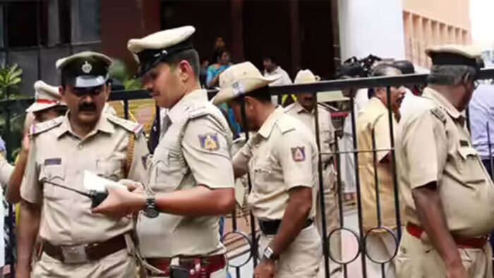 गर्लफ्रेंड ने वीडियो बनाई, बॉयफ्रेंड जलता रहा; वेस्टर्न स्टाइल रोमांस के चक्कर में हुई यह घटना