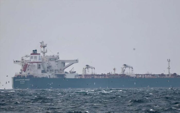 अमेरिका का ईरानी टैंकर पर धावा, हिंद महासागर में 3 जहाजों की घेराबंदी के बाद तनाव बढ़ा