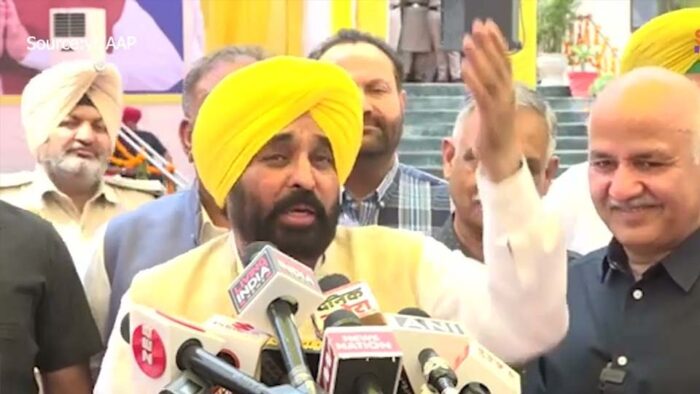 7 MPs की ‘घर वापसी’ के मुद्दे पर राष्ट्रपति से मिलेंगे CM भगवंत मान, मनीष सिसोदिया का बयान- AAP एकजुट है