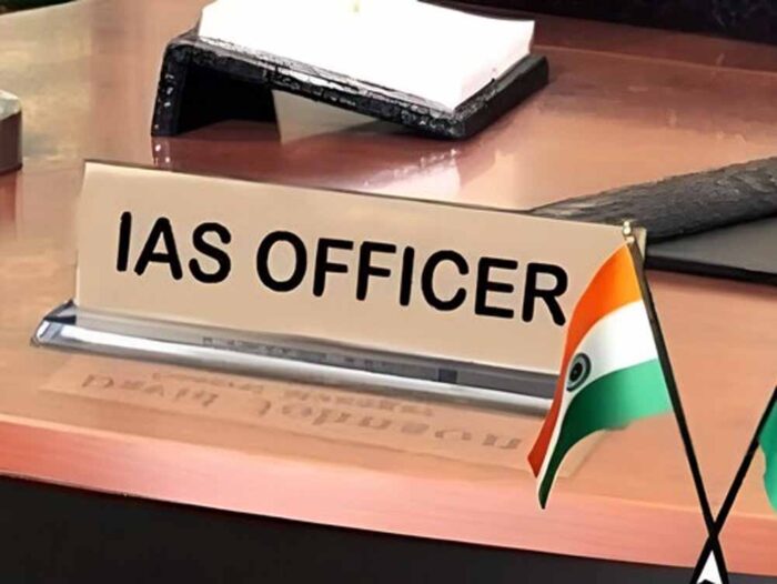 राजभवन से लेकर जिलों तक बदली जिम्मेदारी, गोपाल मीणा बने नए सचिव