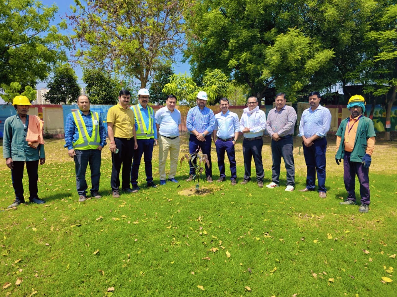 “Tree Plantation at Bharwara STP on World Earth Day: Suez’s Pledge to Enhance Greenery”