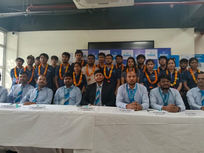 Aakash Educational Services Limited (AESL) Ayodhya Leads JEE Main 2026 Performance: 9 Students Excel; Priyanshu Srivastava become top scorer with 99.89 percentile