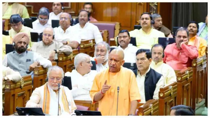 यूपी विधानसभा में गरजे सीएम योगी, सपा-कांग्रेस को महिला मुद्दों पर घेरा