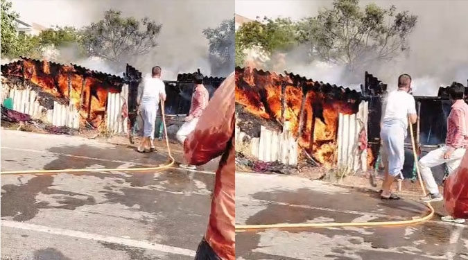 मोहनलालगंज: रोड के किनारे बने पशु आश्रय में लगी भीषण आग, पुलिस बल मौके पर मौजूद