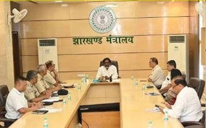 Jharkhand Update: लोक भवन में पदों का पुनर्गठन, 40 नई पोस्ट बढ़ाने का प्रस्ताव कैबिनेट में