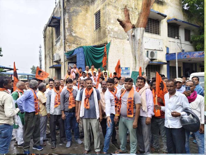 निजी परिवहन कर्मियों का प्रदर्शन तेज, Bharatiya Mazdoor Sangh की रैली में Geeta Soni का नेतृत्व; 21 सूत्रीय मांग पत्र सौंपा