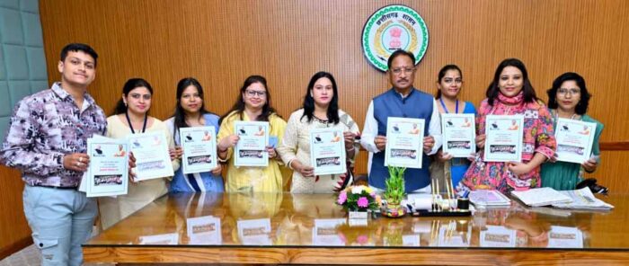 मुख्यमंत्री  विष्णु देव साय ने ‘अविस्मरणीय यात्रा’ पुस्तक का किया विमोचन