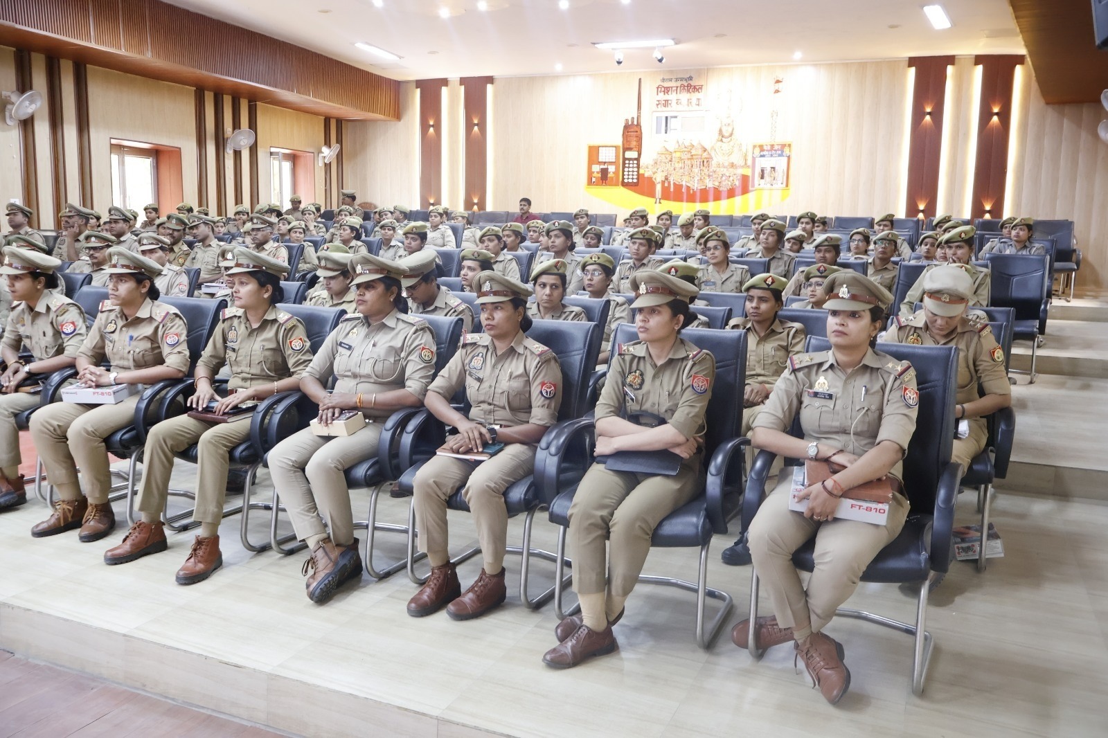 एण्टी रोमियो टीम एवं पिंक पेट्रोल टीम की कार्यशाला का आयोजन