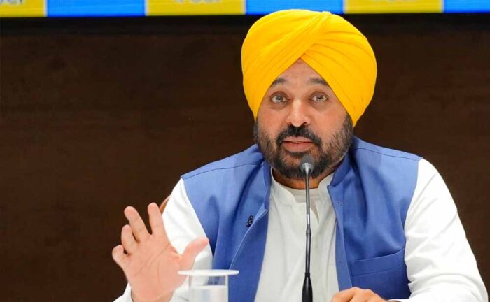 पंजाब के मुख्यमंत्री की राष्ट्रपति से अकेली मुलाकात, 6 सांसदों के राइट टू रिकॉल पर करेंगे चर्चा