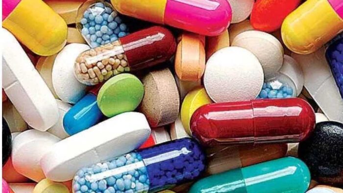 इंदौर हाईकोर्ट का बड़ा एक्शन: 5 रुपए वाली पैरासिटामॉल की कीमत बढ़ाने पर सवाल