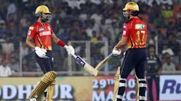 IPL 2026 Playoff Scenario: राजस्थान, पंजाब और KKR में चौथे स्थान की जंग तेज