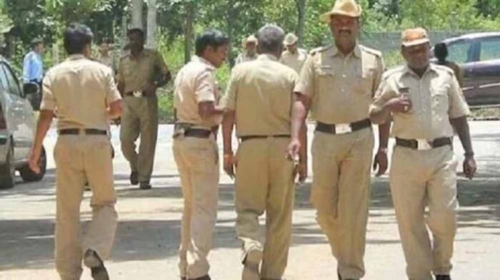 झारखंड: जंगल में मिले तीन शव, बिना चोट के निशान से बढ़ी सस्पेंस