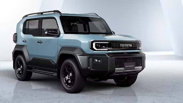 छोटी बॉडी में बड़ा धमाका! नई Toyota Land Cruiser ने स्टाइल और पावर से मचाई धूम