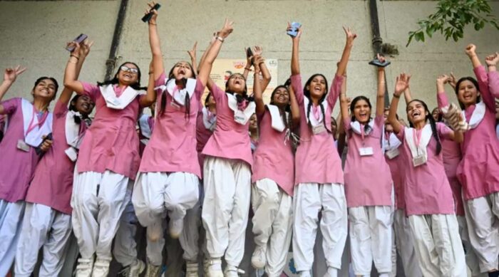 छत्तीसगढ़ 10वीं रिजल्ट: सरकारी स्कूलों से 81% टॉपर्स, टॉप 10 में सिर्फ 1.5% का फर्क