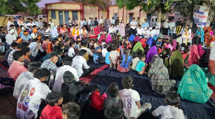 संगठन में शक्ति है, कलेक्टर का संदेश: पंचायतों की प्रगति के लिए समग्र प्रयास जरूरी