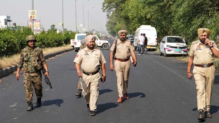 IED धमाकों के बाद पंजाब में हाई अलर्ट, हलवारा एयरफोर्स स्टेशन पर सुरक्षा बढ़ाई गई