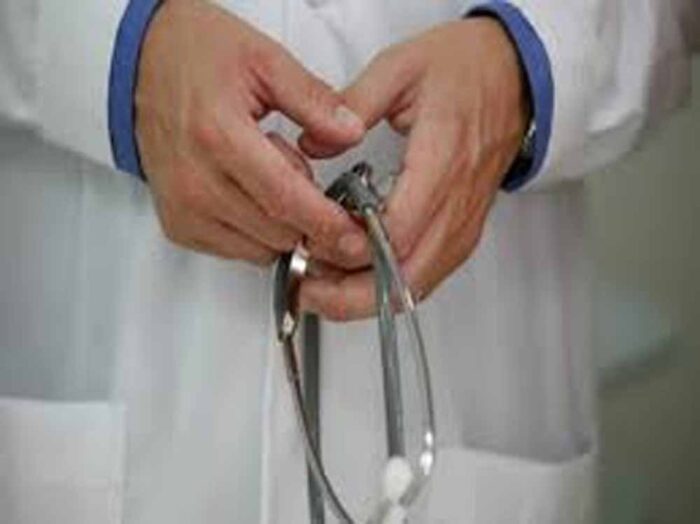 विशेषज्ञ डॉक्टरों की कमी दूर करने के लिए नियम में बदलाव की तैयारी