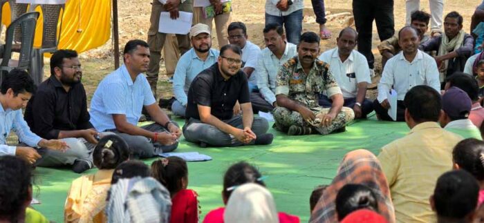 मासूम इंदुनाथ को मिला आयुष्मान कार्ड, नेहा को मिला श्रम कार्ड