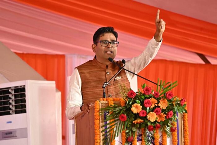 वित्तमंत्री शामिल हुए शहीद महेंद्र कर्मा विश्वविद्यालय में आयोजित “इनोवेशन महाकुंभ 1.0” कार्यक्रम में