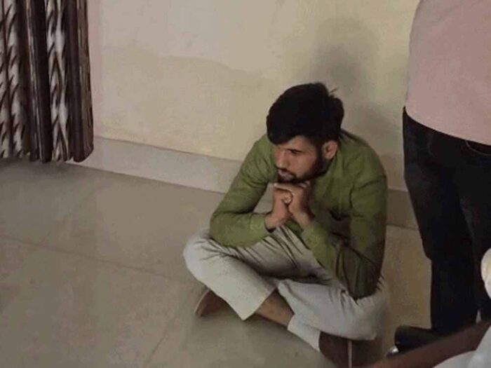 जयपुर में छापेमारी से हड़कंप, बीज निगम निदेशक के घर और बस से करोड़ों रुपये मिले
