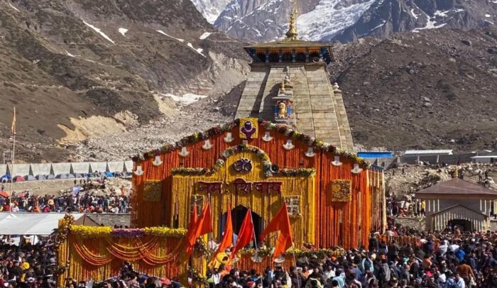 खराब मौसम भी नहीं रोक पाया श्रद्धालुओं का उत्साह, केदारनाथ धाम पहुंचे 12 लाख से ज्यादा भक्त
