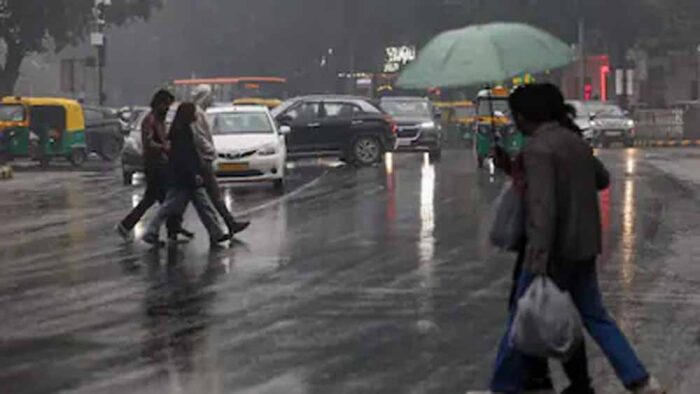 पटना समेत 14 जिलों में ऑरेंज और येलो अलर्ट जारी, 60 किमी/घंटा की रफ्तार से चल सकती हैं हवाएं
