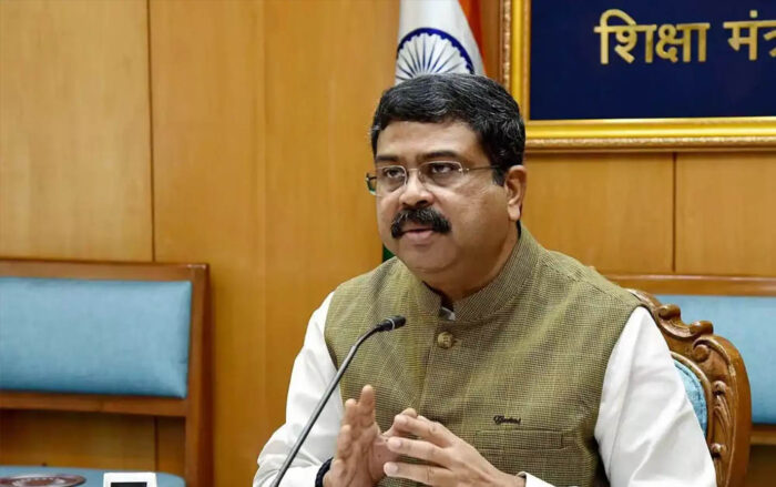 ‘जिन्हें पेपर बनाना था, वही लीक कराने वालों से जा मिले’, NEET घोटाले पर शिक्षा मंत्री का तीखा हमला