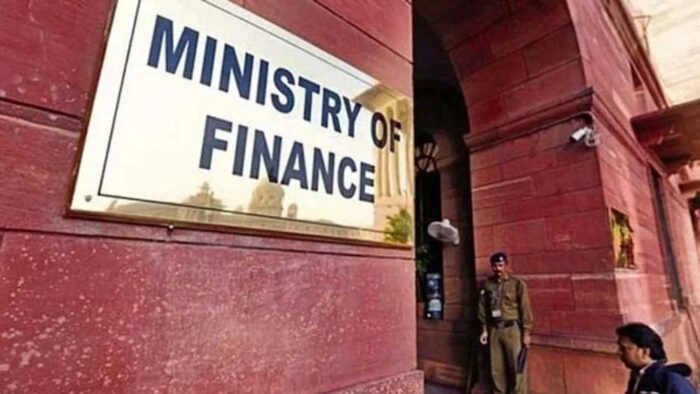 ₹2.25 लाख करोड़ की निकासी के बाद सरकार का बड़ा दांव, क्या फिर लौटेंगे विदेशी निवेशक?