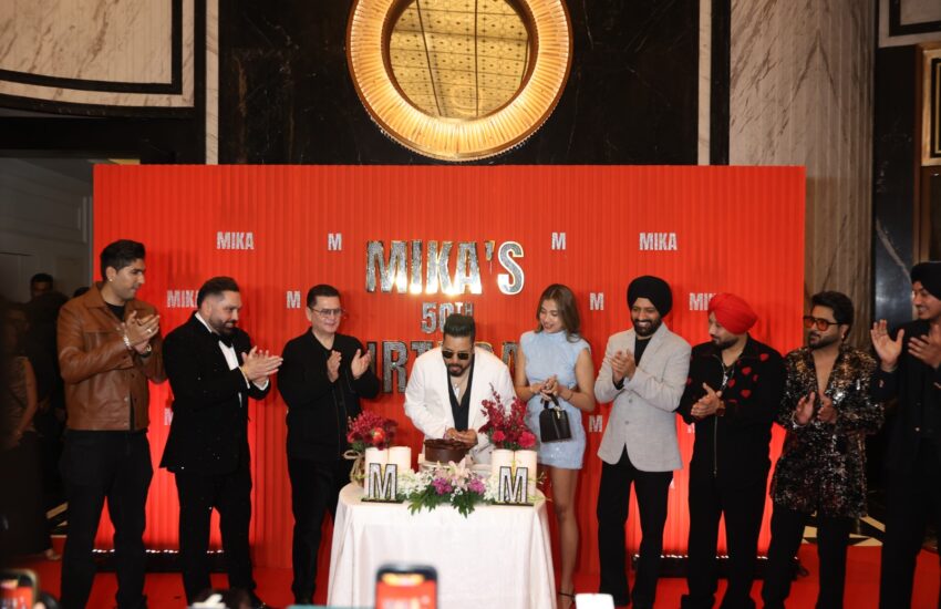 A Galaxy of Stars Gathers to Celebrate Mika Singh’s 50th Birthday; Leading Personalities from Bollywood, Music, Politics, and Sports Extend Their Wishes