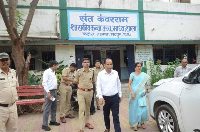 परीक्षार्थियों को नहीं होगी कोई परेशानी, NEET UG री-एग्जाम से पहले कलेक्टर ने परखी व्यवस्थाएं