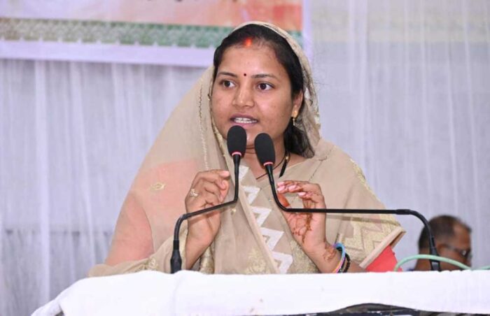प्रदेश में सुशासन की दिशा में बड़ा सुधार- आंगनबाड़ी कार्यकर्ताओं और सहायिकाओं को साड़ी खरीदी की राशि सीधे खातों में मिलेगी