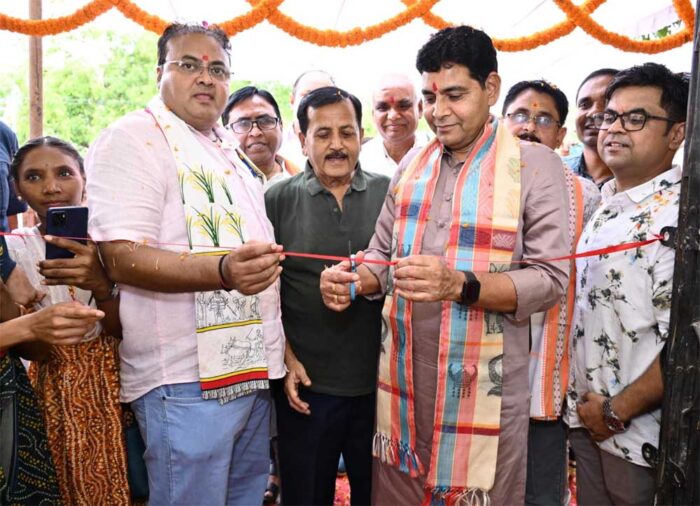 ​बलौदाबाजार को 3.5 करोड़ रुपए के विकास कार्यों की सौगात: राजस्व मंत्री टंकराम वर्मा ने किया भूमिपूजन और लोकार्पण