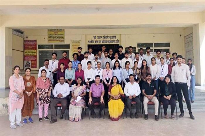 महाविद्यालयों, विश्वविद्यालयों में परांपरागत विषय से पढ़ाई कर रहे विद्यार्थियों के लिए उच्च शिक्षा विभाग उपलब्ध करवा रहा रोजगारोंमुखी शिक्षा