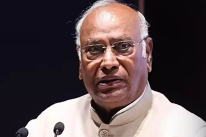 खरगे के मंच के ‘शुद्धिकरण’ पर संसद में हंगामा, जेपी नड्डा बोले- ‘दुखदायी है, जांच करेंगे’