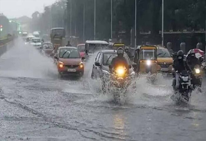 छत्तीसगढ़ में बदला मौसम, रायपुर-मुंगेली में जमकर बरसे बादल; उत्तर CG में भारी बारिश की चेतावनी