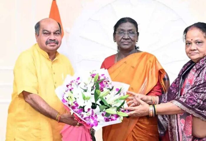 नुआखाई पर्व के लिए राष्ट्रपति मुर्मू को न्योता, CG विधायक पुरंदर ने की मुलाकात